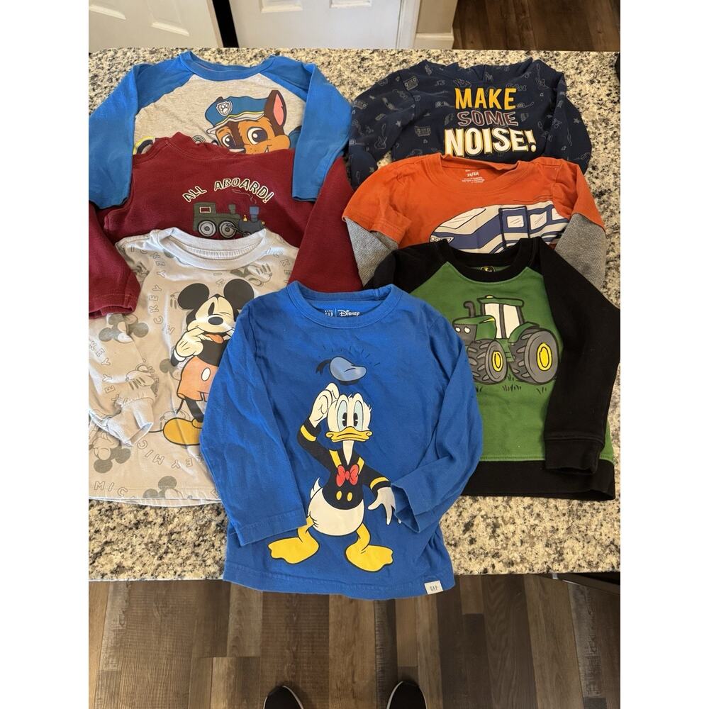 Lot of 7 Boys 2T Long Sleeve Shirts Gap, John Deere Etc